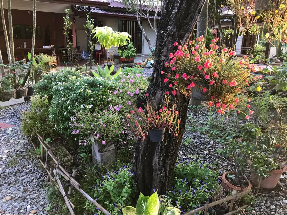 Grandma'S House Apartment Nakhon Nayok Ngoại thất bức ảnh